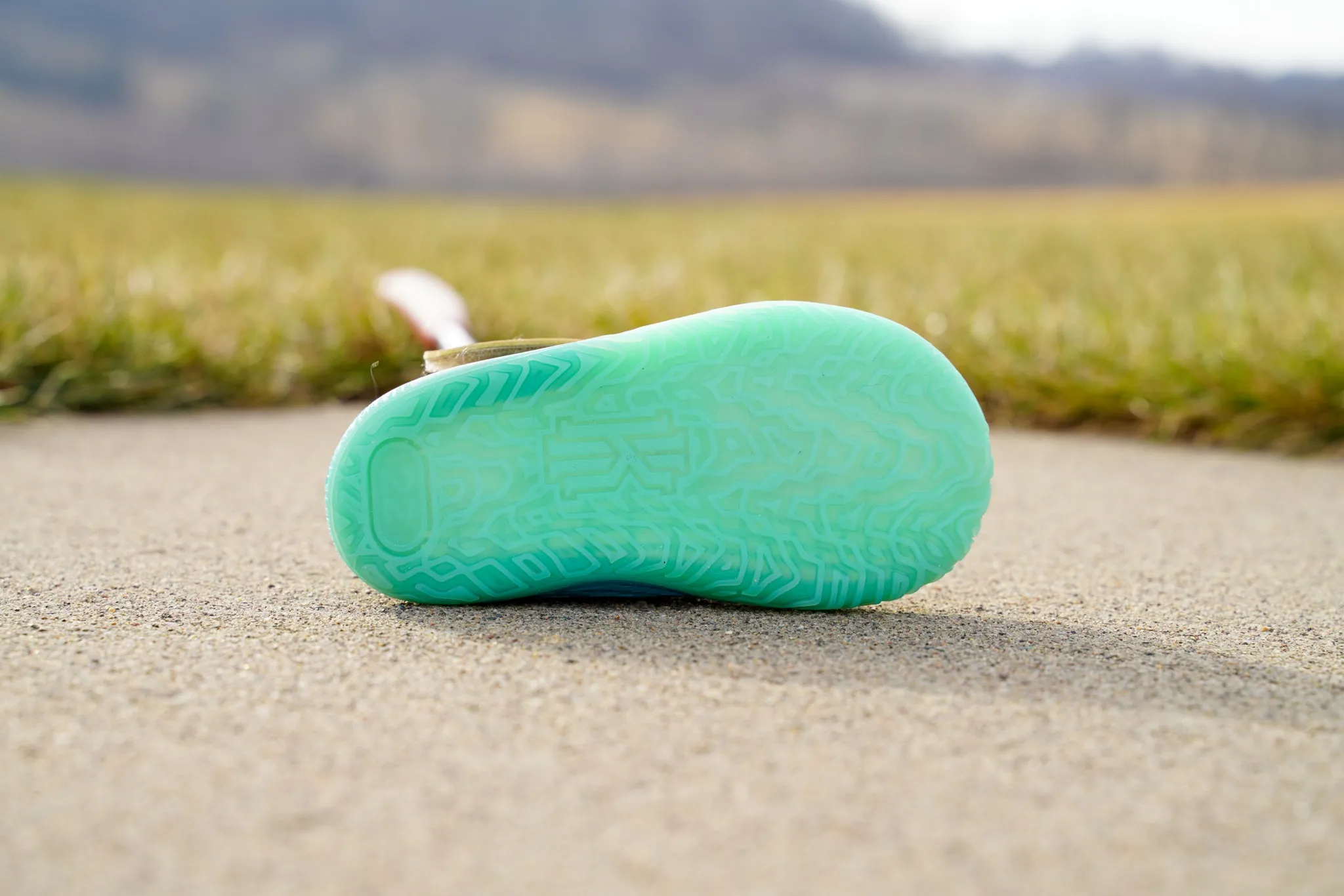 Kyrie 7 [AQUAMARINE] Standing Sneaker Putter Cover