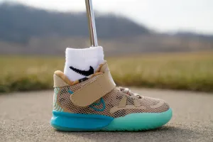 Kyrie 7 [AQUAMARINE] Standing Sneaker Putter Cover